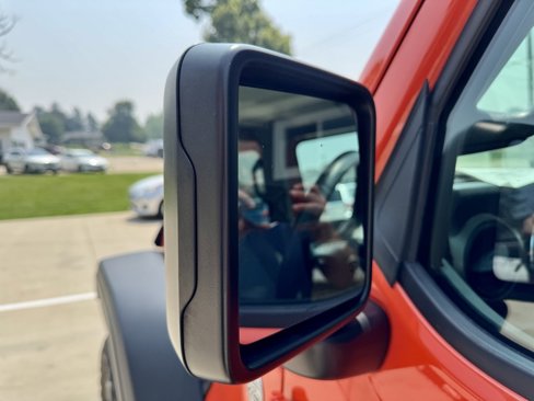 Used 2018 Jeep Wrangler Unlimited Sport S image 21
