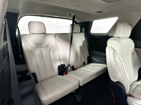 Used 2023 Hyundai Palisade Limited image 29