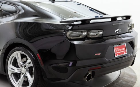Used 2021 Chevrolet Camaro SS image 13