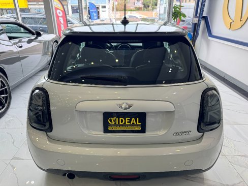 Used 2014 MINI Cooper 2-Door Hardtop image 5