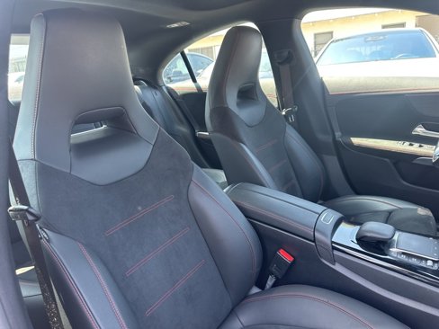 Used 2023 Mercedes-Benz CLA 250 image 24