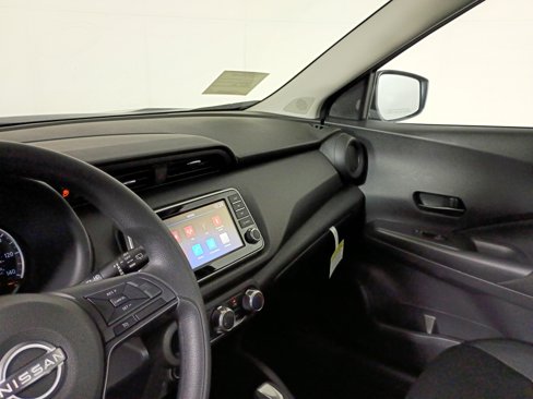 New 2025 Nissan Kicks Play S image 28