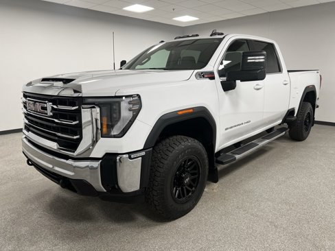 Used 2024 GMC Sierra 3500 SLE w/ SLE Convenience Package image 5