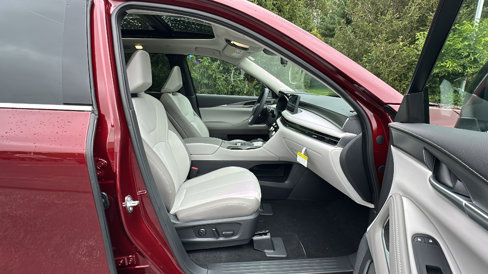 New 2026 INFINITI QX60 Luxe w/ Family Package image 9