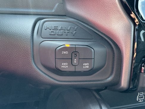New 2026 RAM 2500 Laramie w/ Night Edition image 32