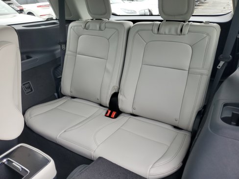 New 2025 Lincoln Aviator Reserve w/ Equipment Group 201A image 28