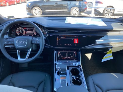 New 2025 Audi Q7 2.0T Premium image 13