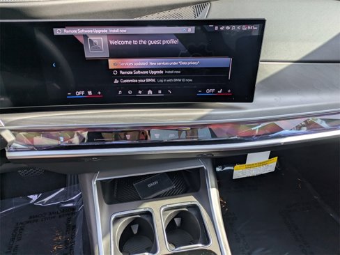 New 2025 BMW i7 eDrive50 w/ Premium Package image 17