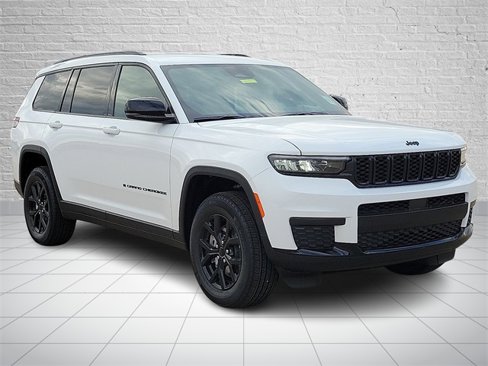 New 2025 Jeep Grand Cherokee L Laredo image 6