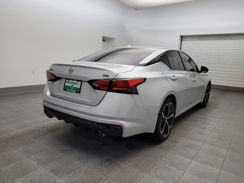 Used 2023 Nissan Altima 2.5 SR image 9