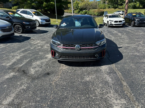 Used 2024 Volkswagen Jetta GLI Autobahn image 3