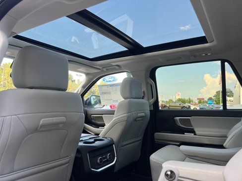 New 2025 Ford Expedition Max Platinum image 30