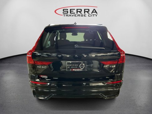 Certified 2025 Volvo XC60 T8 Plus w/ Climate Package image 6