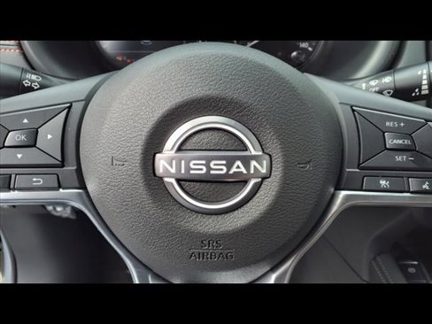 Used 2024 Nissan Kicks SR w/ SR Premium Package image 22