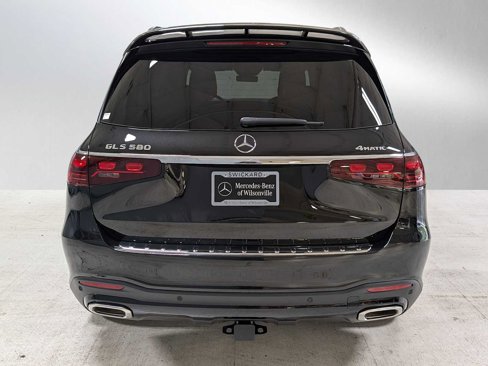 New 2026 Mercedes-Benz GLS 580 4MATIC image 4