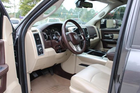 Used 2014 RAM 2500 Laramie w/ Convenience Group image 17