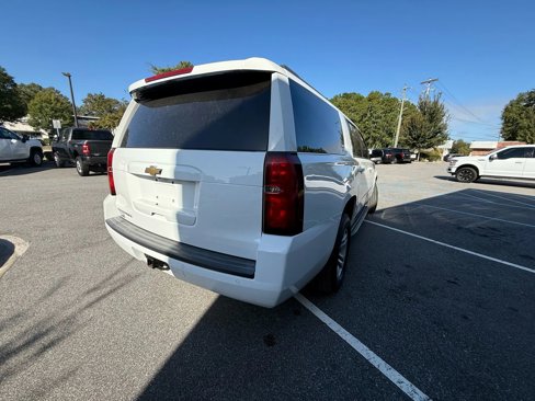 Used 2018 Chevrolet Suburban LT image 6
