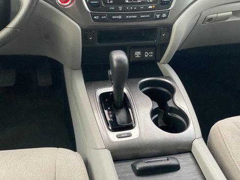 Used 2020 Honda Pilot EX image 18