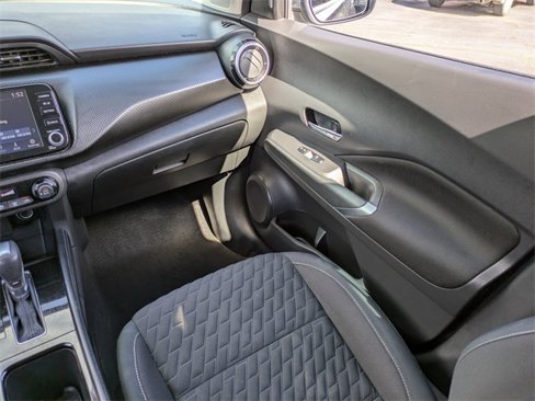 Used 2021 Nissan Kicks SV image 17