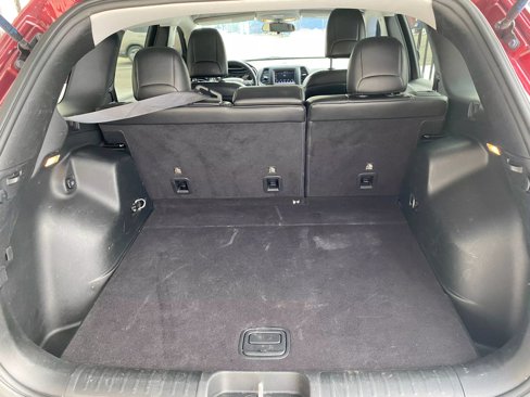 Used 2019 Jeep Cherokee Latitude Plus image 10