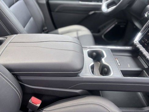 New 2025 GMC Acadia Elevation w/ Elevation Premium Package image 14
