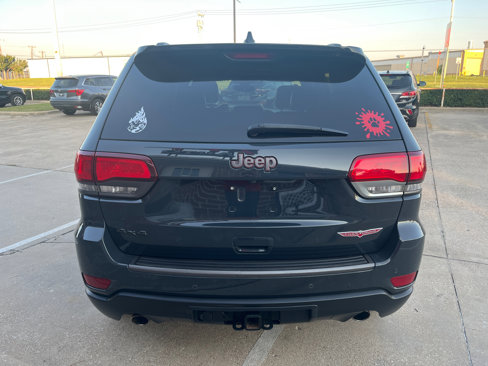 Used 2017 Jeep Grand Cherokee Trailhawk image 5