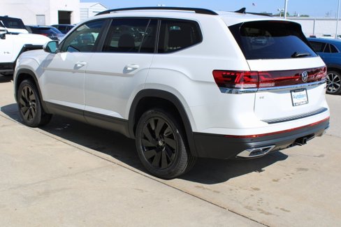 New 2026 Volkswagen Atlas SE image 4