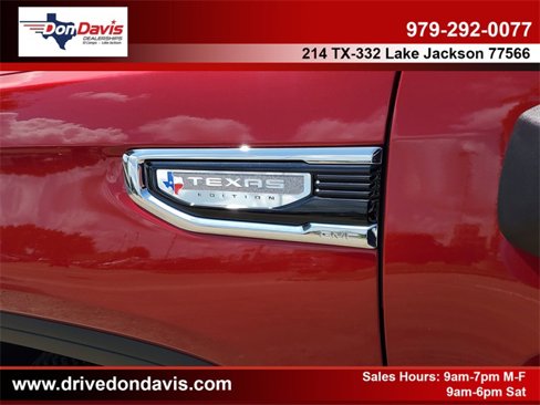 New 2026 GMC Sierra 1500 SLT image 10