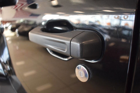 Used 2020 Jeep Gladiator Overland image 14