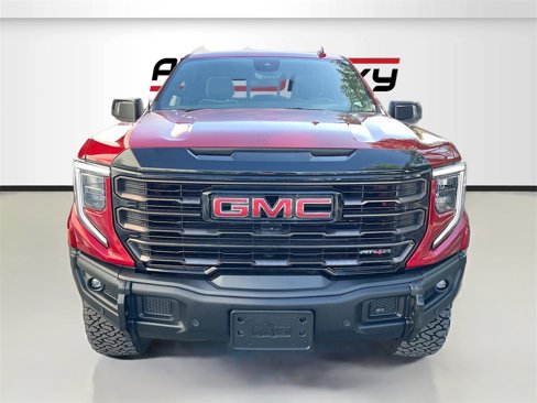 Used 2024 GMC Sierra 1500 AT4X image 2