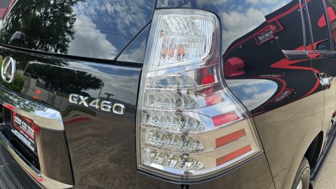 Used 2019 Lexus GX 460 w/ Navigation Package image 9