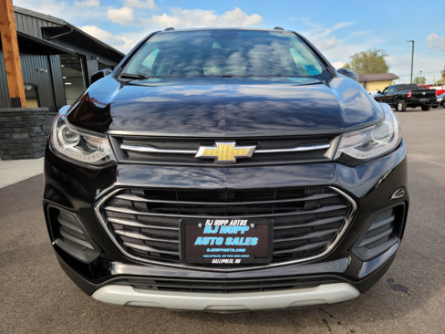 Used 2022 Chevrolet Trax LT w/ Driver Confidence Package image 2
