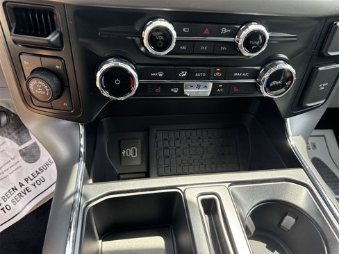New 2025 Ford F150 XLT w/ Equipment Group 302A MID image 22