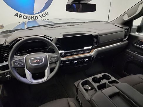 Used 2024 GMC Sierra 3500 SLE w/ SLE Convenience Package image 15
