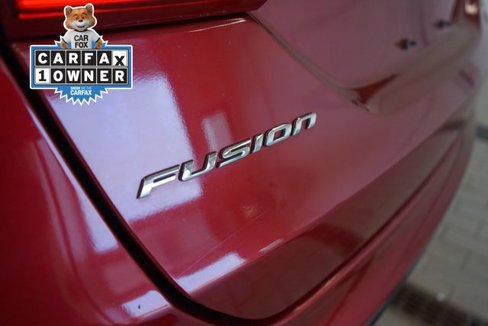 Used 2017 Ford Fusion SE w/ Fusion SE Technology Package image 13