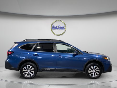 Used 2022 Subaru Outback Premium image 28