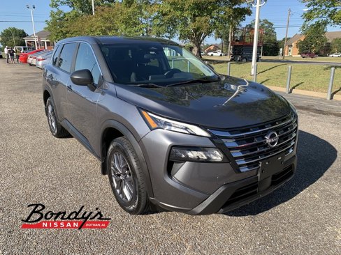 Used 2024 Nissan Rogue S image 1