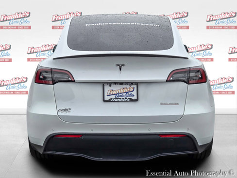 Used 2022 Tesla Model Y Performance image 5