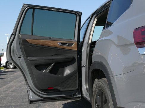 New 2026 Volkswagen Atlas SE image 35