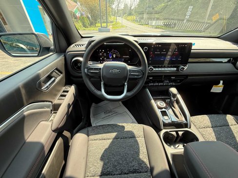 New 2025 Chevrolet Colorado Z71 w/ Technology Package image 41