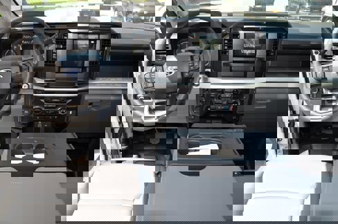 New 2026 Ford F250 XL w/ FX4 Off-Road Package image 5