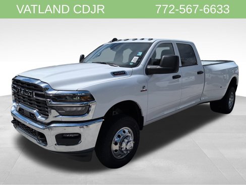 New 2026 RAM 3500 Tradesman w/ Chrome Appearance Group image 3