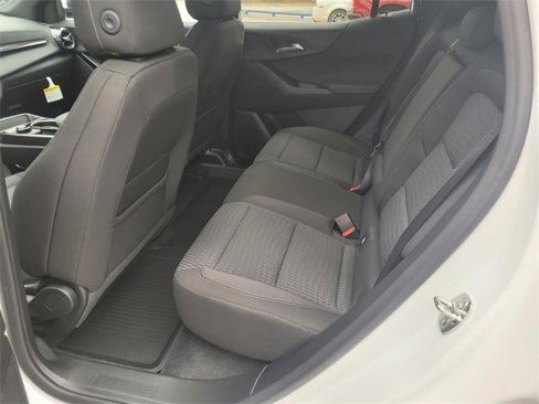 New 2026 Chevrolet Equinox LT w/ LPO, Floor Liner Package image 7