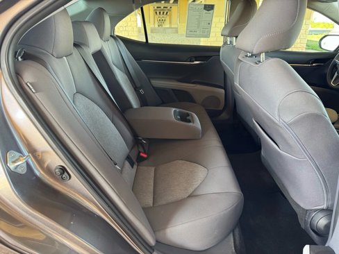 Used 2024 Toyota Camry LE image 22