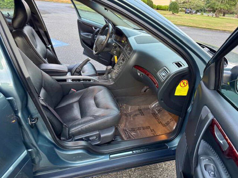 Used 2003 Volvo XC70 image 24