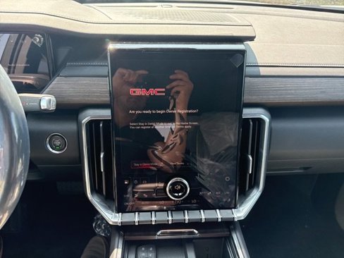 New 2026 GMC Acadia Denali w/ LPO, Floor Liner Package image 22