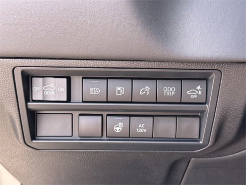 New 2026 Toyota Tundra Platinum image 18