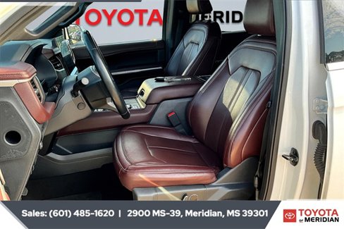 Used 2024 Ford Expedition Limited image 18