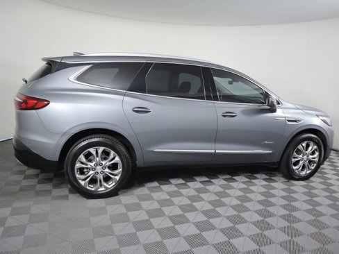 Used 2018 Buick Enclave Avenir w/ Avenir Technology Package image 4