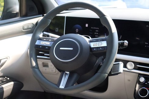 New 2025 Hyundai Tucson Limited image 12